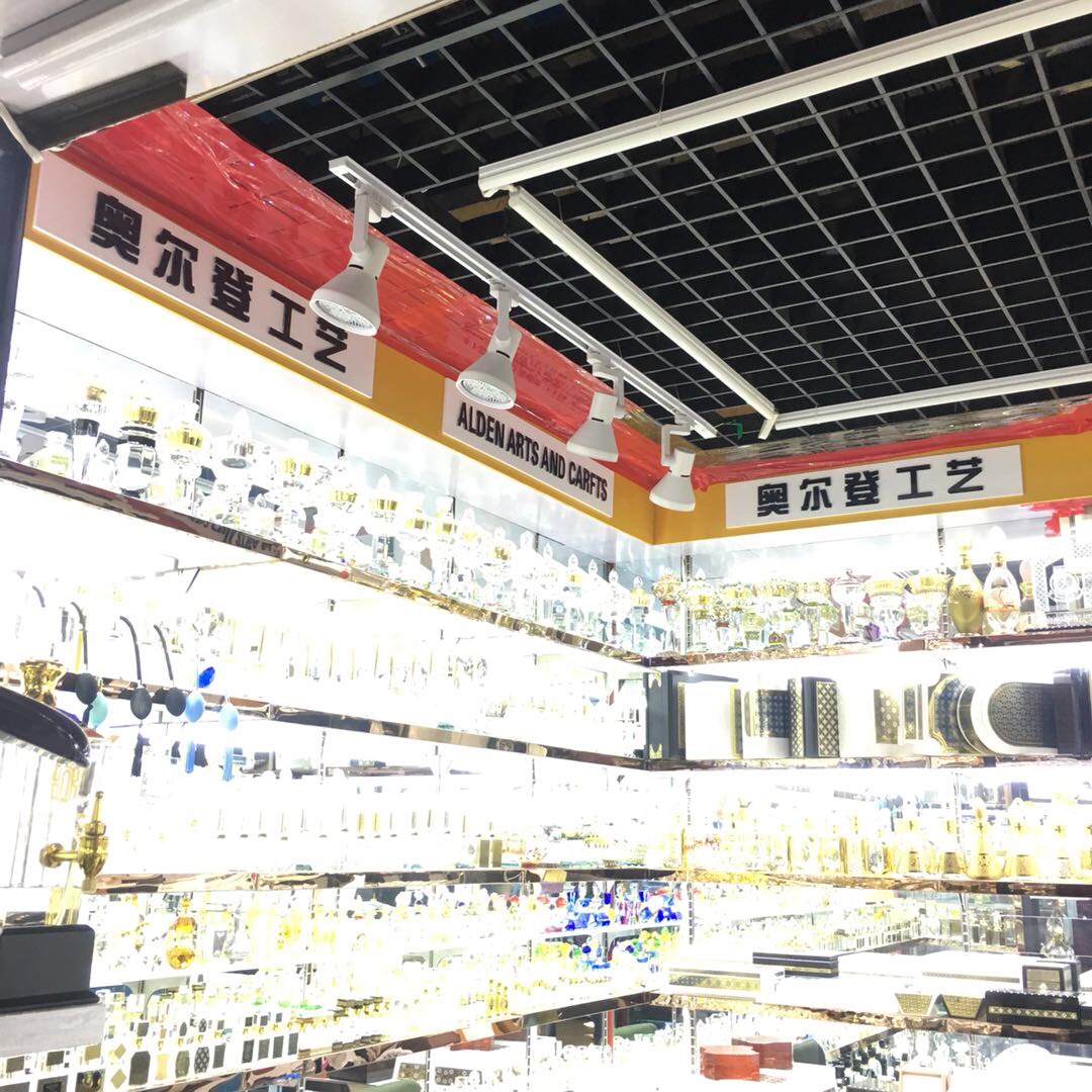 Pujiang Alden Handicrafts Co., LTD describe pic - 3