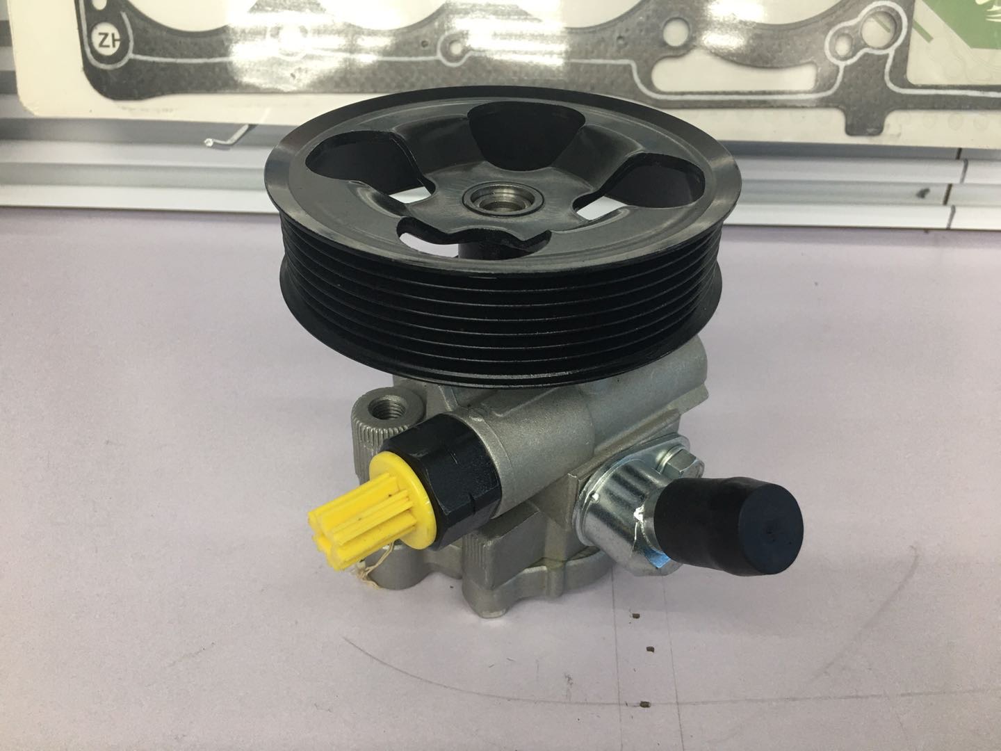 Toyota Prado multi-directional power steering oil pump model 44310-60470
