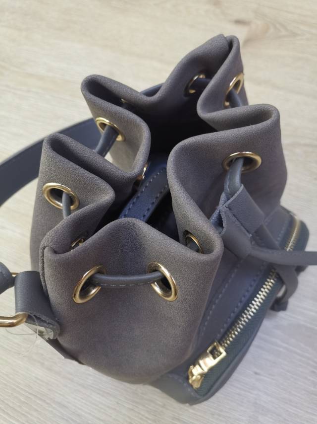 New Women's Portable Bucket Bag Fashion Hand Bill Shoulder Crossbody Bag, The Price Negotiable Specification drawing