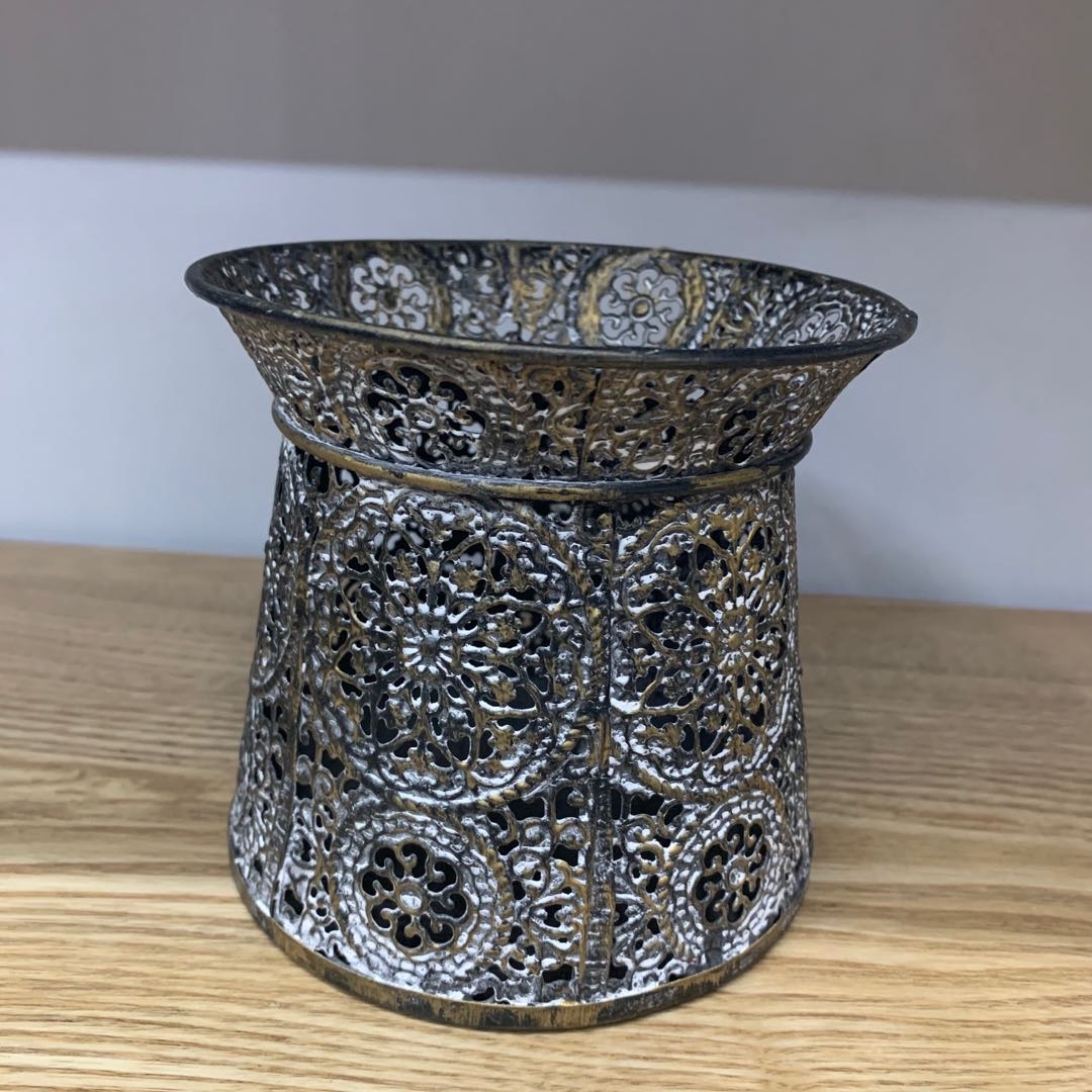 镂空金属烛台香薰蜡烛台杂物桶