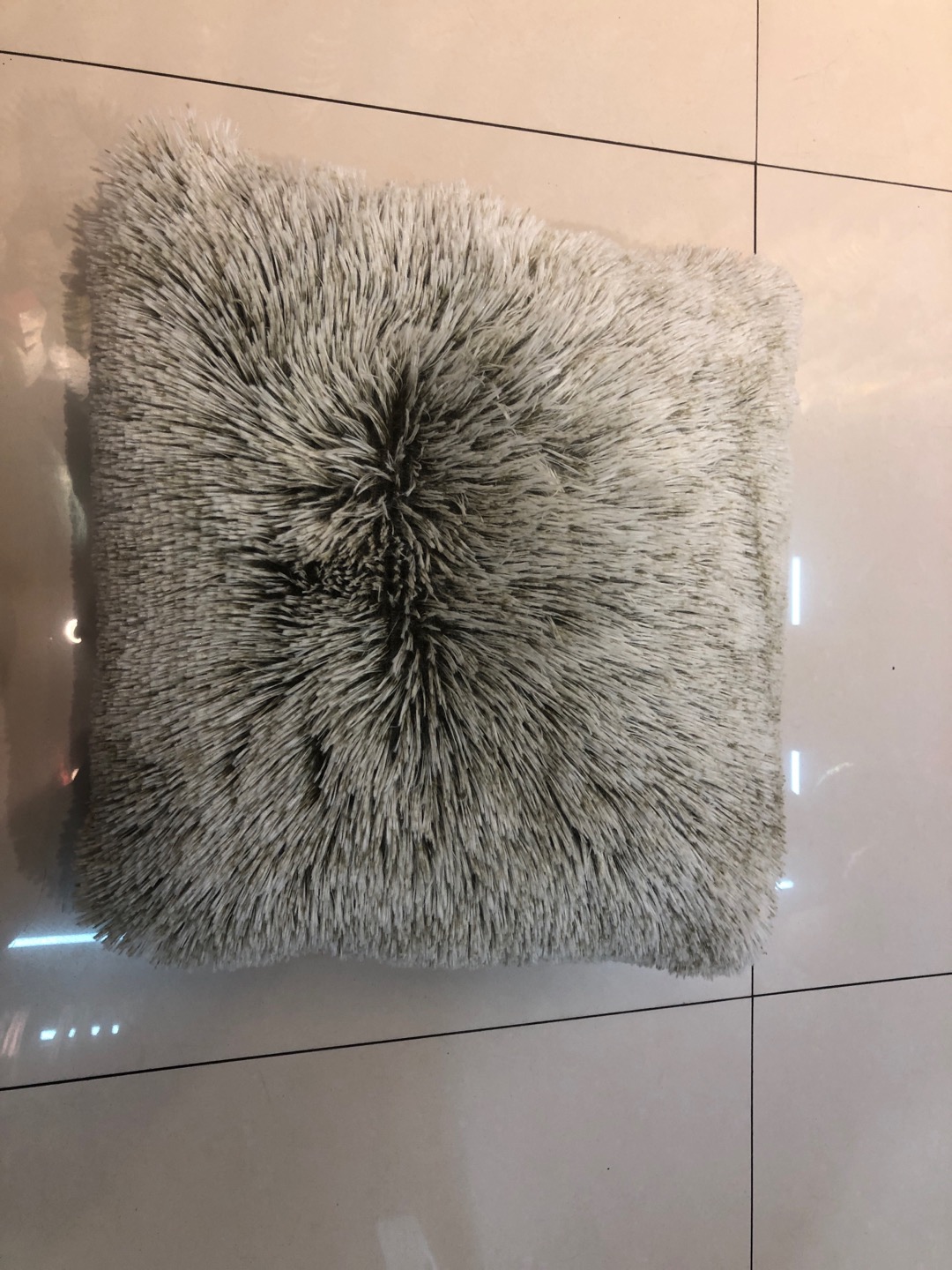 Colorful long-haired household throw pillows, bay window cushions, sofa cushions, nap pillows and living room pillows Specification image