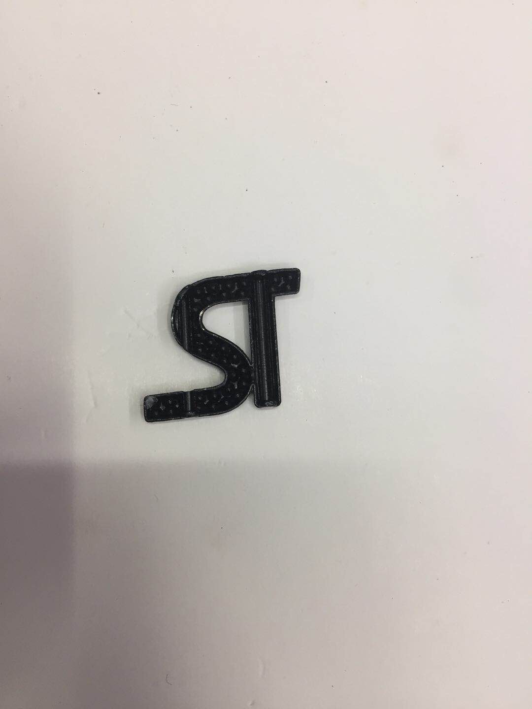 Diamond-Encrusted R Letter And Gold Ironing Alloy Environmental Protection Ironing Alloy Trademark Specification drawing