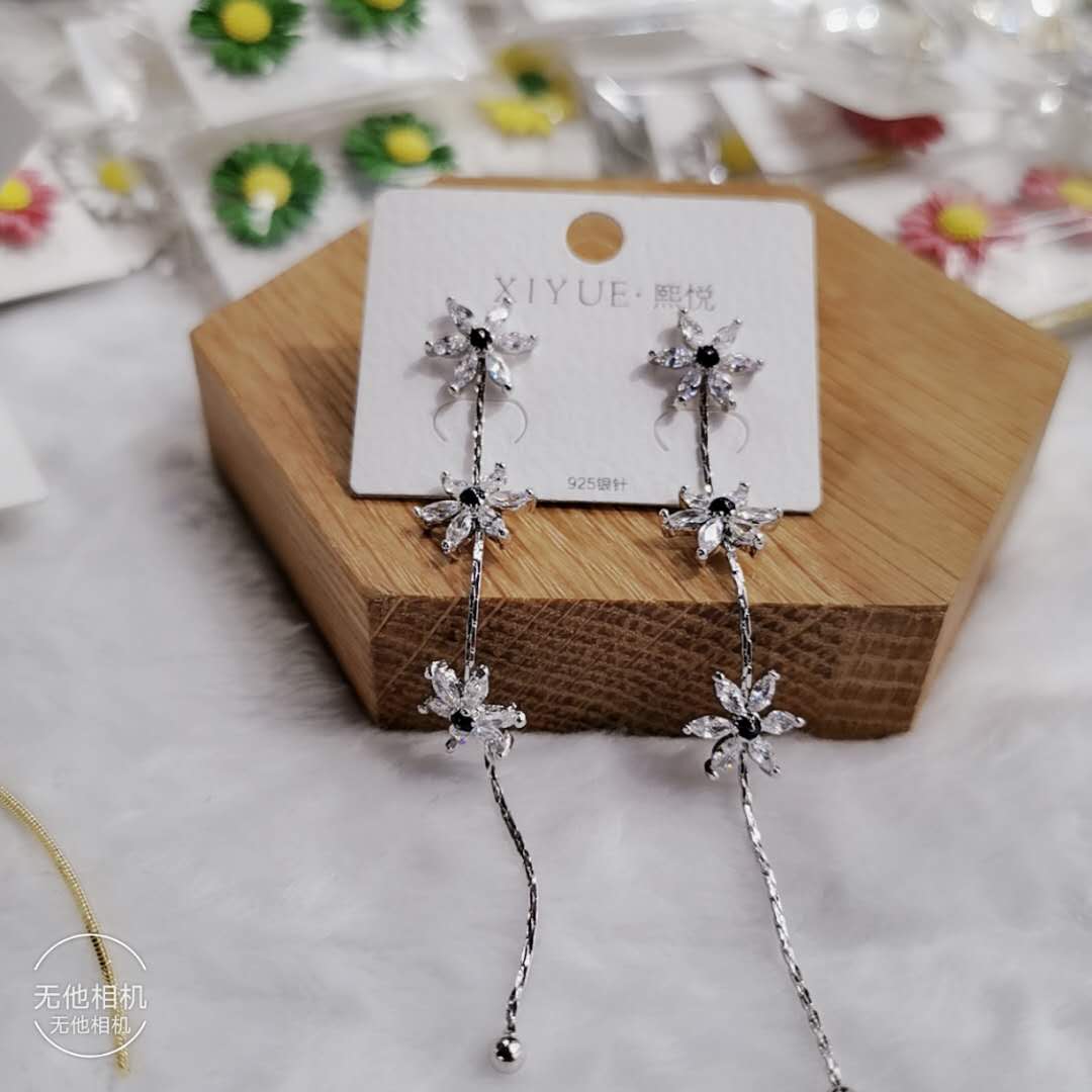 爆款S925银针花朵长款流苏耳钉耳环简约百搭网红耳饰细节图