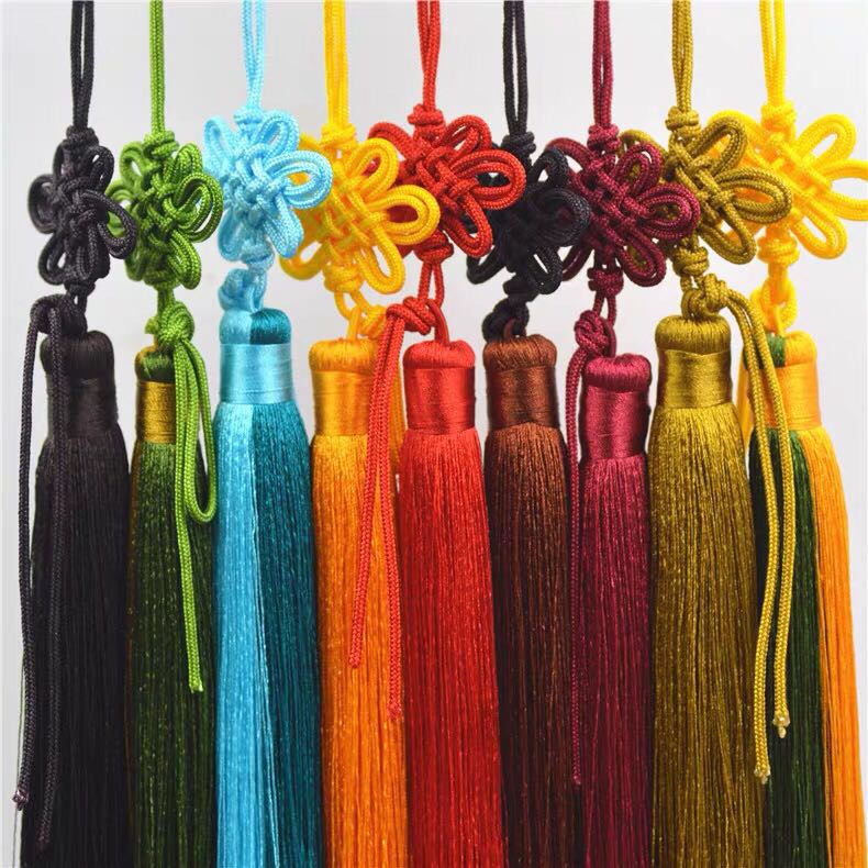 Car accessories, red Chinese knot gourds, interior decorations, high-end rearview mirror pendants, safety guaranteed, free shipping Specification image
