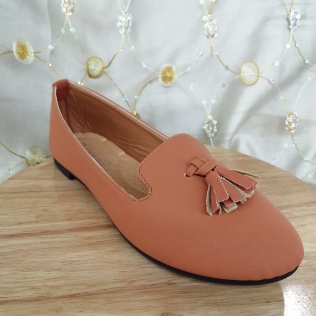 2023 Spring And Autumn New Female Soft Sole Handmade Four Season Shoes Round Head Fashion Casual Flat Flat Women's Shoes Spring And Summer New Doudou Comfortable Boat Shoes Single Shoes