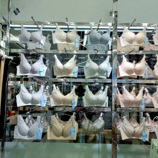 "Intelligent manufacturing of beautiful underwear. describe pic - 3