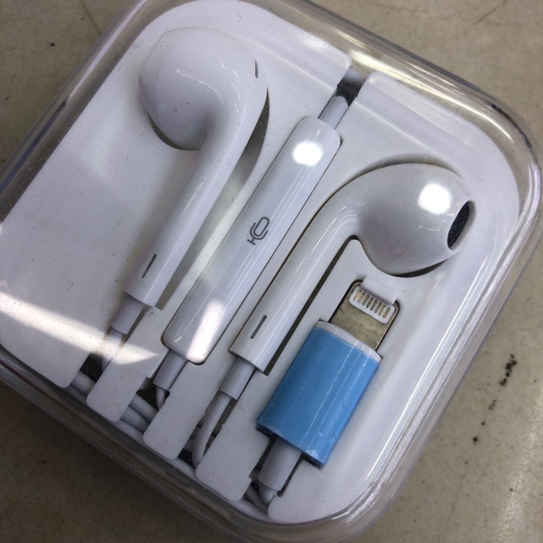Compatible with iPhoneX, XR, XSMAX, 78 Plus Bluetooth version headphones with pop-up window connection and strong compatibility with wire-controlled headphones Specification image