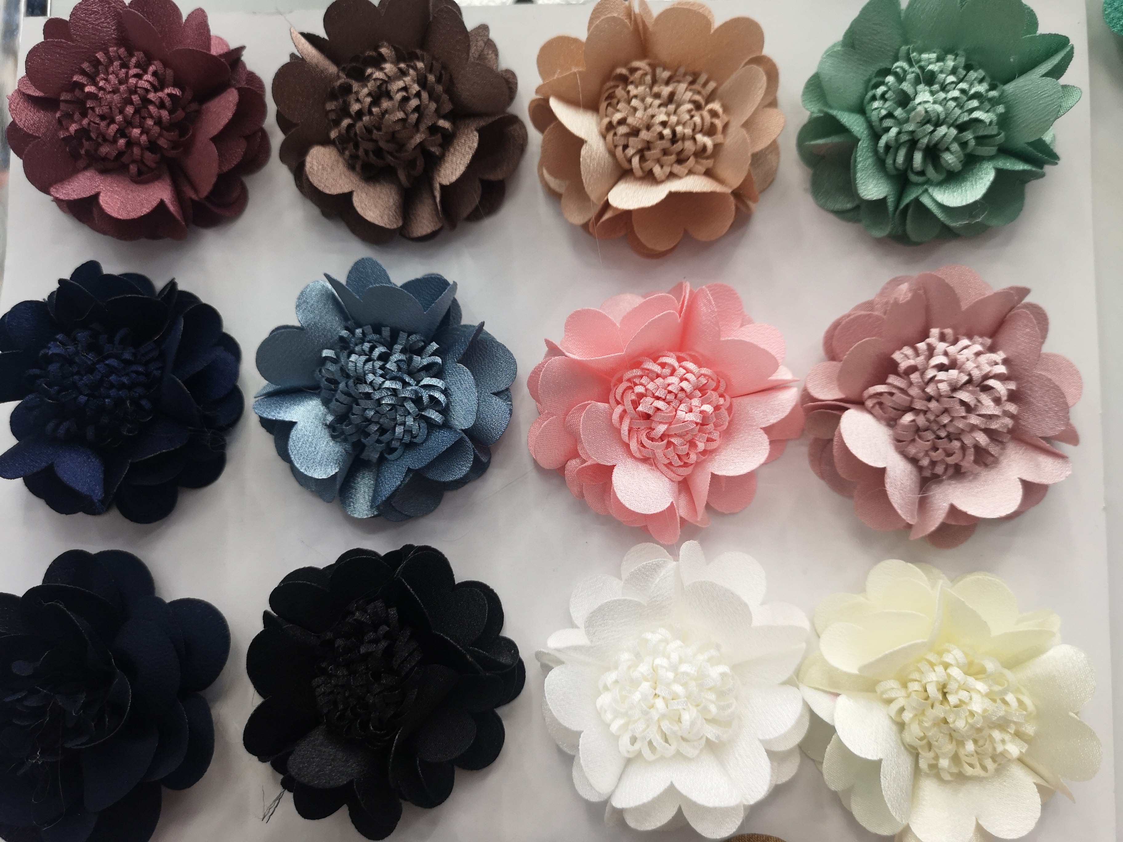 Elegant Three-Dimensional Lace Silk Rose Korean Handmade Flower Corsage Head Fabric Brooch Specification drawing