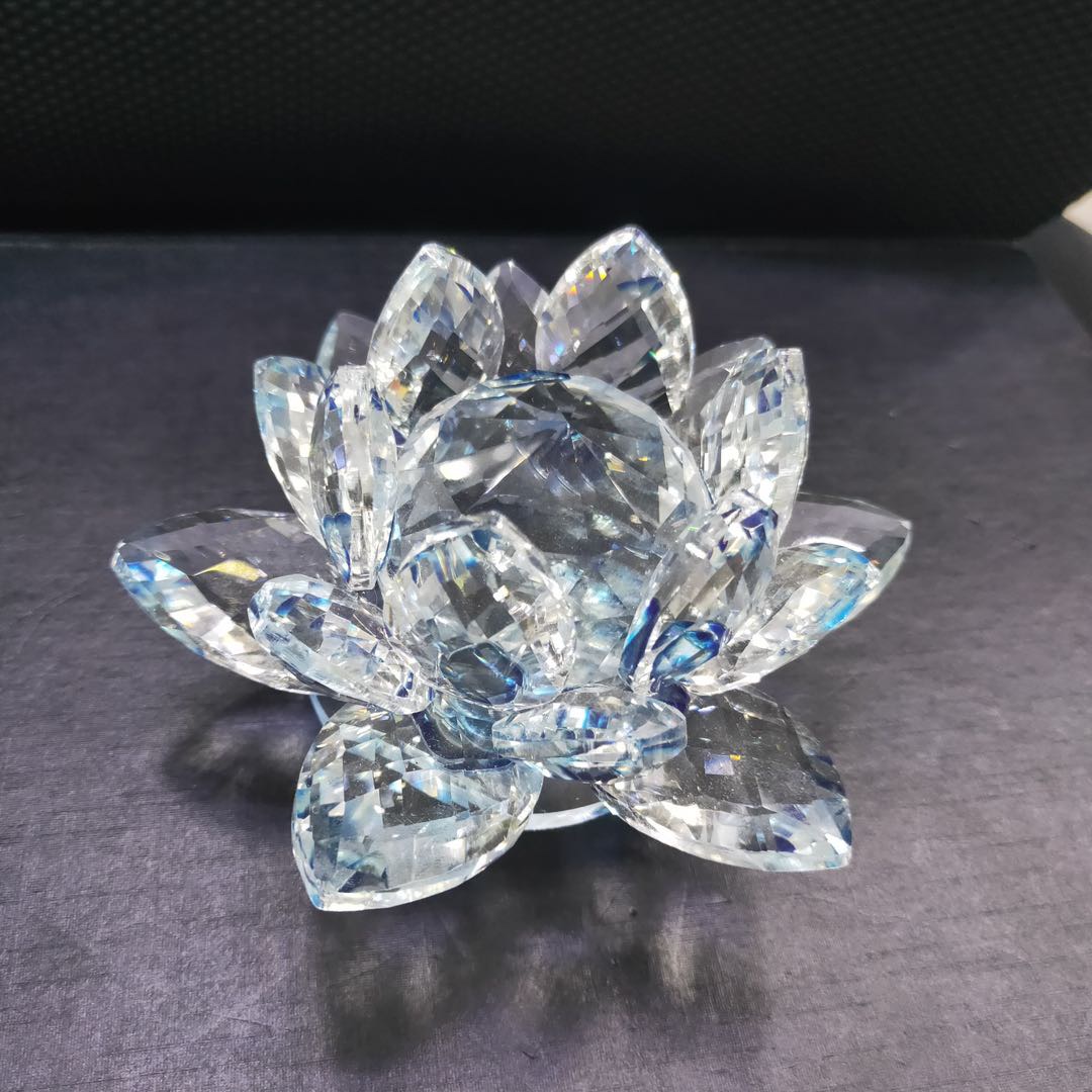 Factory direct sales of multi-color mixed transparent crystal lotus details Picture