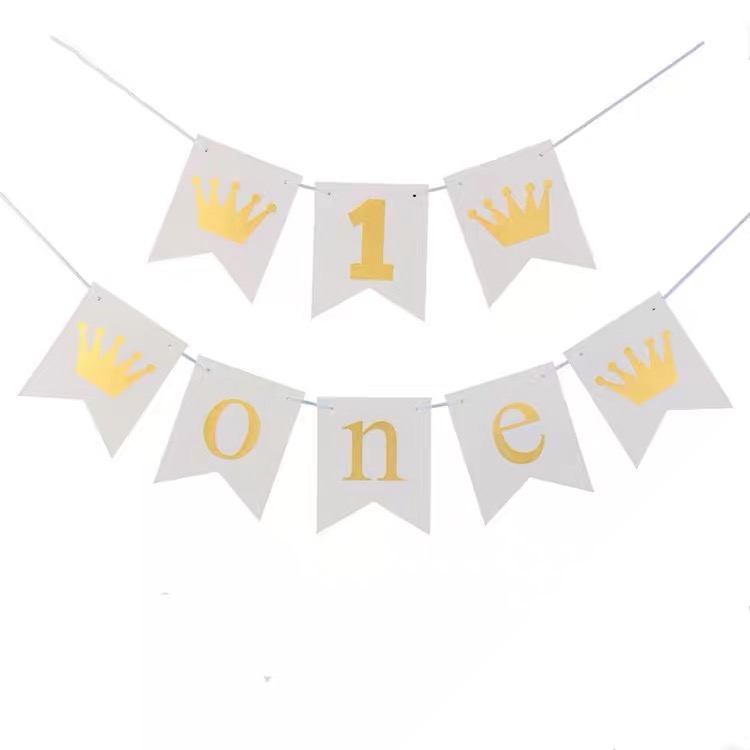 Christmas hanging flags, paper felt flags, triangular flags, colorful hanging flags, window decorations, and festival string flags details Picture