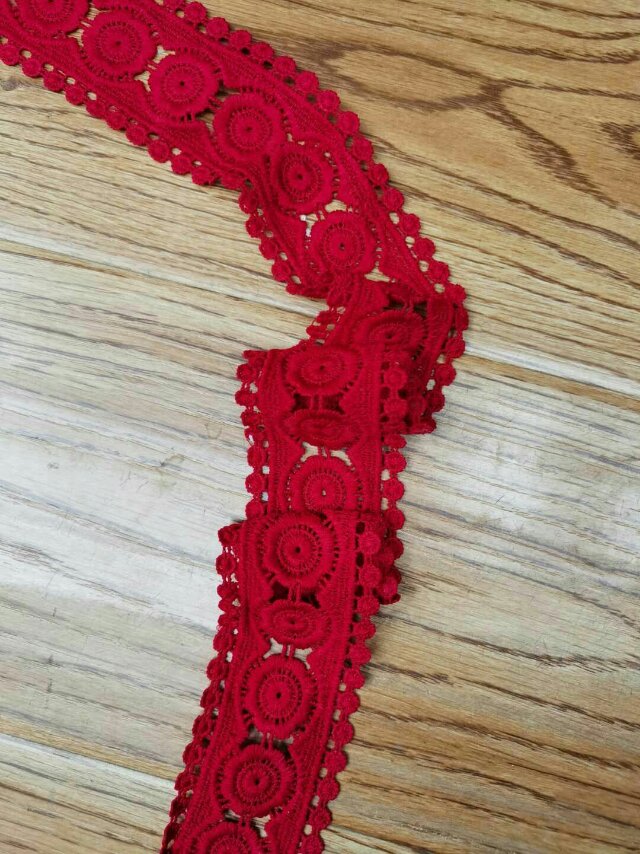 High-end water-soluble embroidery skirt lace clothing accessories from Guangdong, gauze skirt lace details Picture