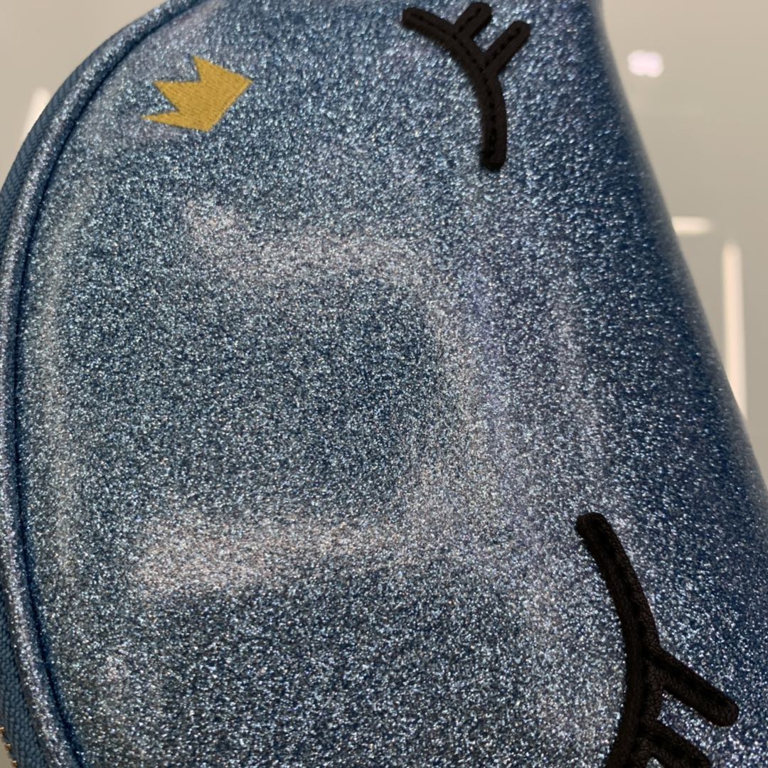 Smiling face sequined large-capacity makeup bag Specification image