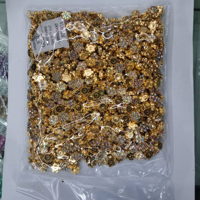 热销新款梅花形爪钻水钻太阳花手缝爪钻服装饰品辅料配件