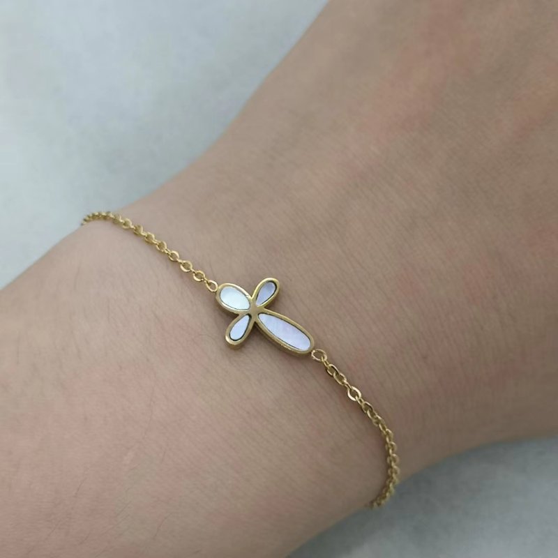 Stylish Gold Cross Bracelet Retro Temperament High-End New Net Celebrity Hand Jewelry Specification drawing