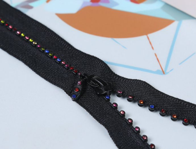 Green diamond zipper No. 3 no. 5 No. 8 color tooth open end zipper explosion-proof color zipper