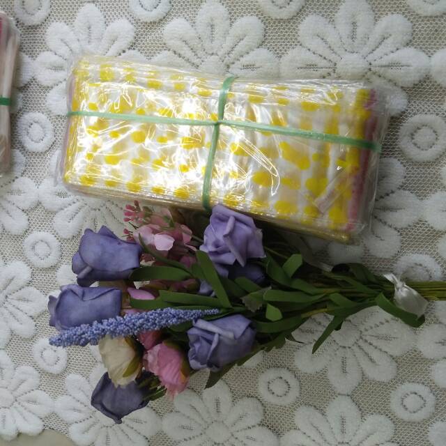 Yellow heart printing opp bag Transparent plastic bag accessories bag spot wholesale price concessions