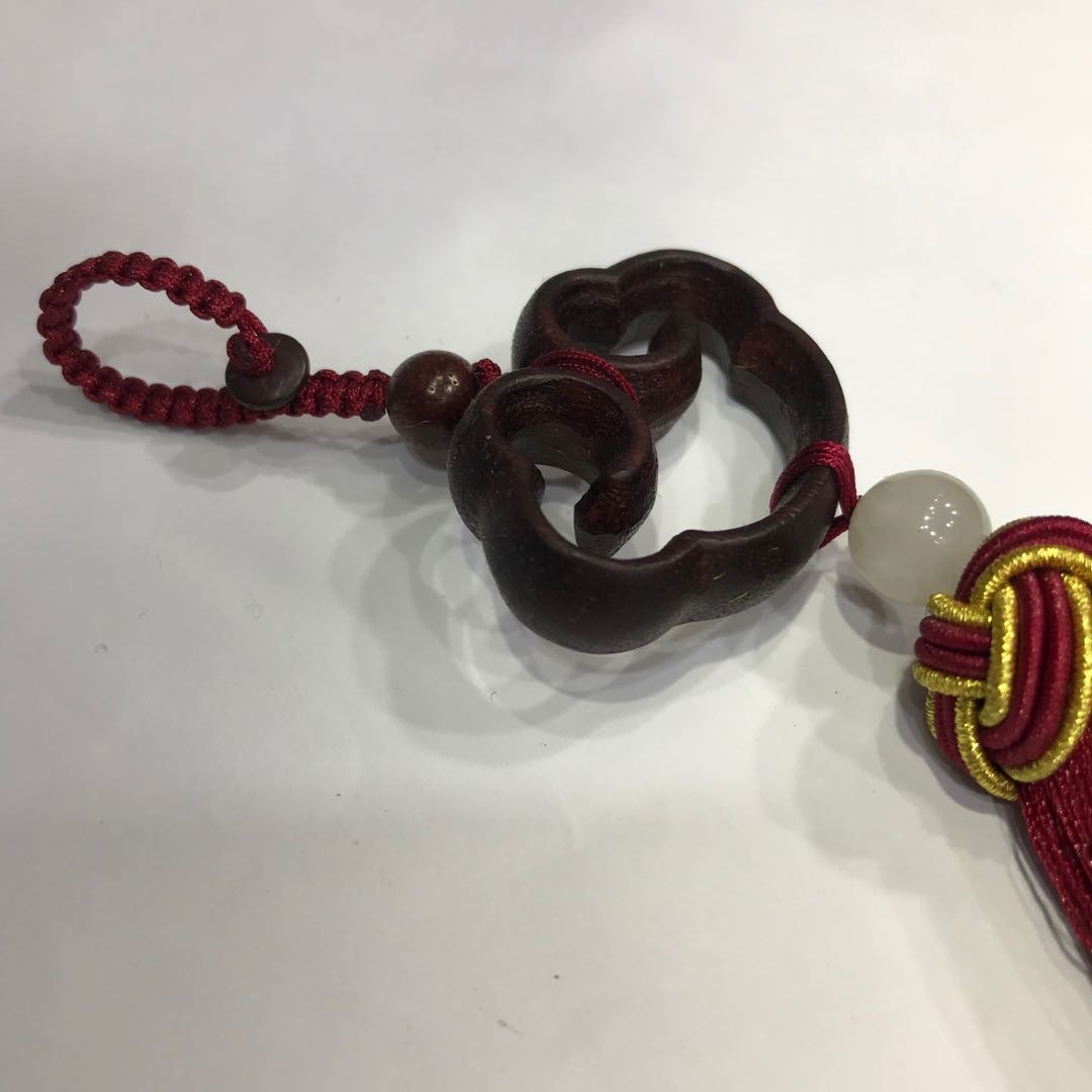 Creative ebony safety lock, car rearview mirror safety charm pendant, high-end men's and women's interior hanging decoration Specification image