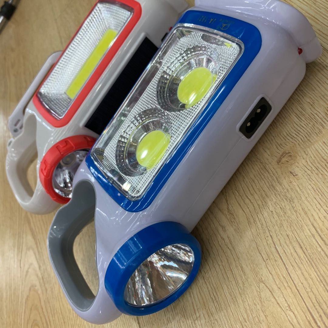 Portable emergency flashlight with hand-cranked power generation Specification image