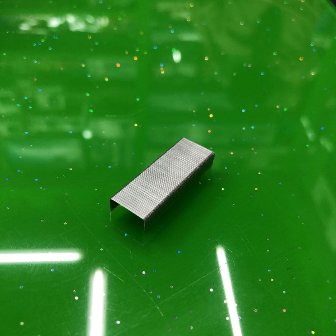 Universal staples, uniform staples, No. 10 staples, office supplies, small standard staples, stapler staples, stainless steel wholesale Specification image