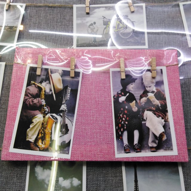 Pink clip photo frame thumbnail