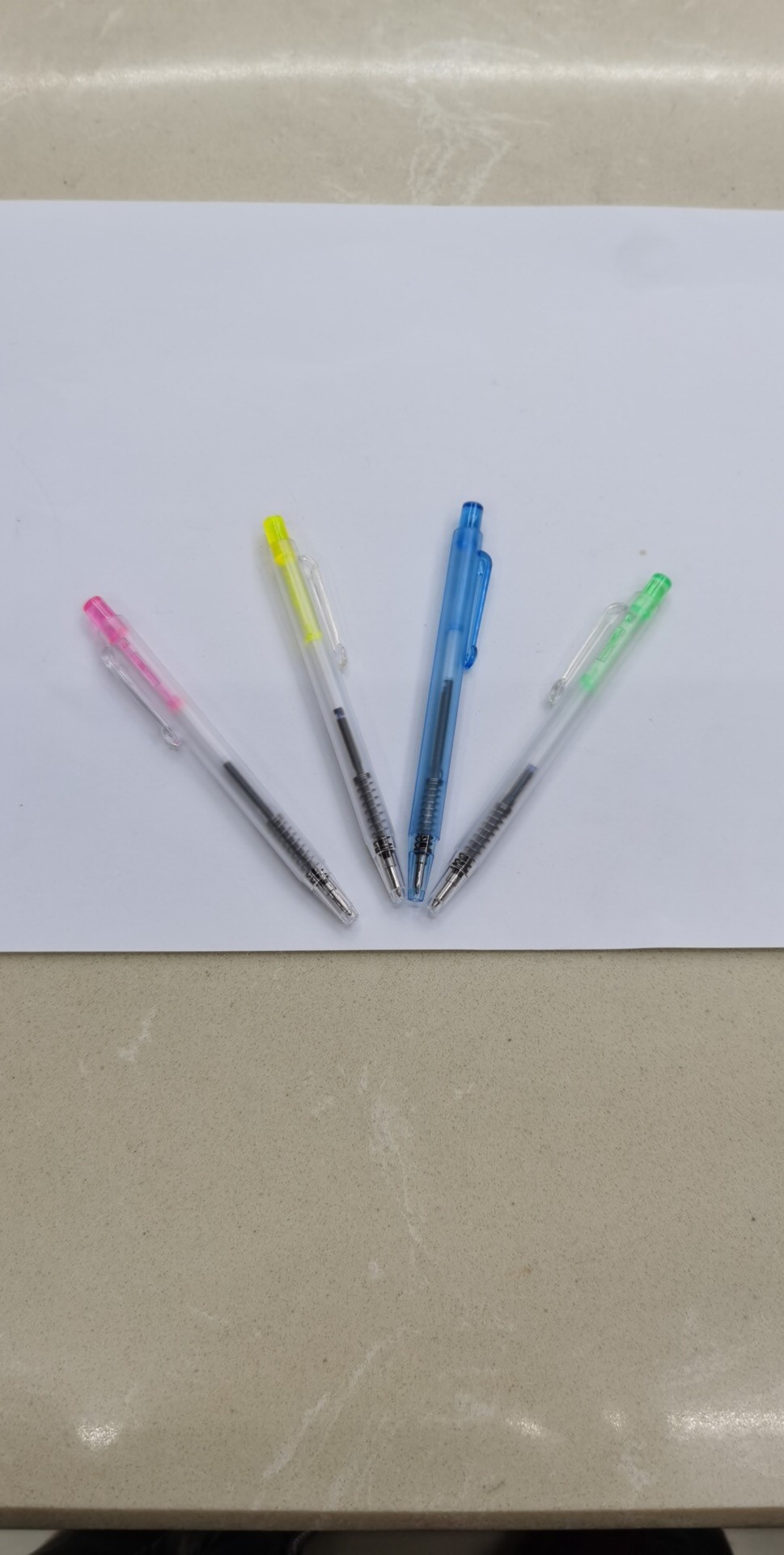圆珠笔小笔4色蓝色笔芯0.8mm透苯材料产品图