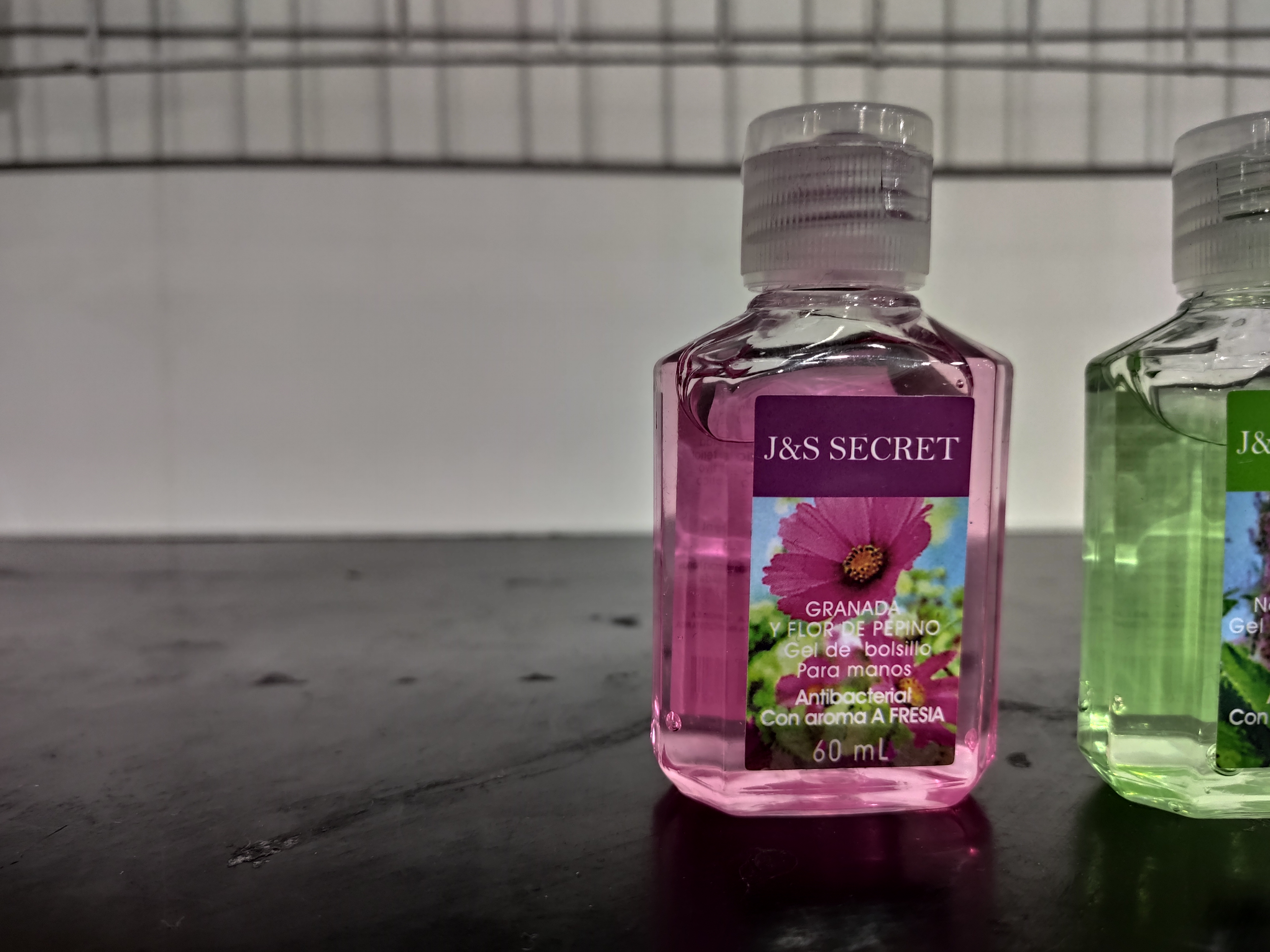 Disinfectant, Hand sanitizer, gel, quick-drying, floral fragrance, antibacterial, 60ml, portable for home use, 2 pic 3