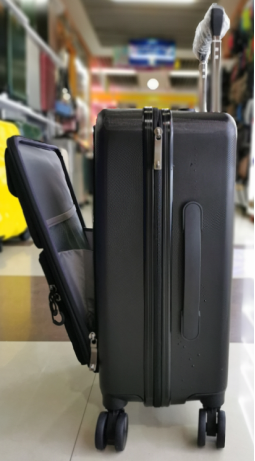 8314行李箱经典简约商务防泼水万向轮密码锁托运旅行箱产品图