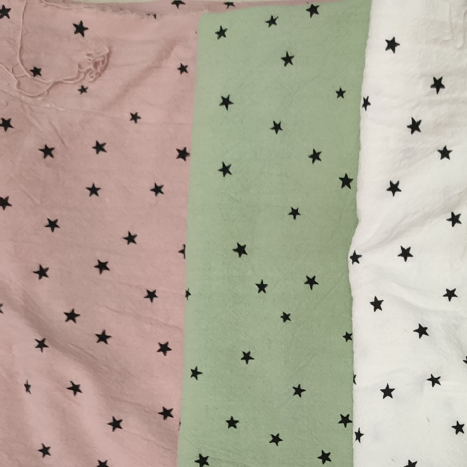 Polka dot knitted fabric for clothing decoration is available in multiple colors and the price is negotiable