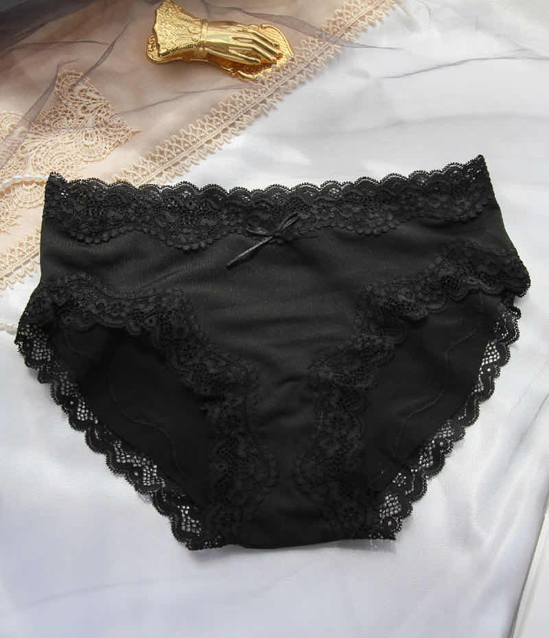 Women's sexy lace-trimmed underwear, seamless pure cotton crotch antibacterial triangle pants details Picture