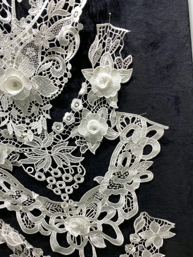 New water-soluble lace pendant collar with floral lace details Picture