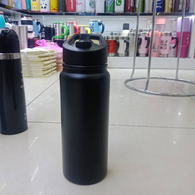 Black thermos for middle-aged men to take with them thumbnail