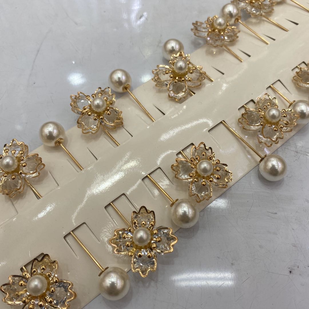 热销新款韩版名媛气质水钻珍珠女士胸针领针产品图