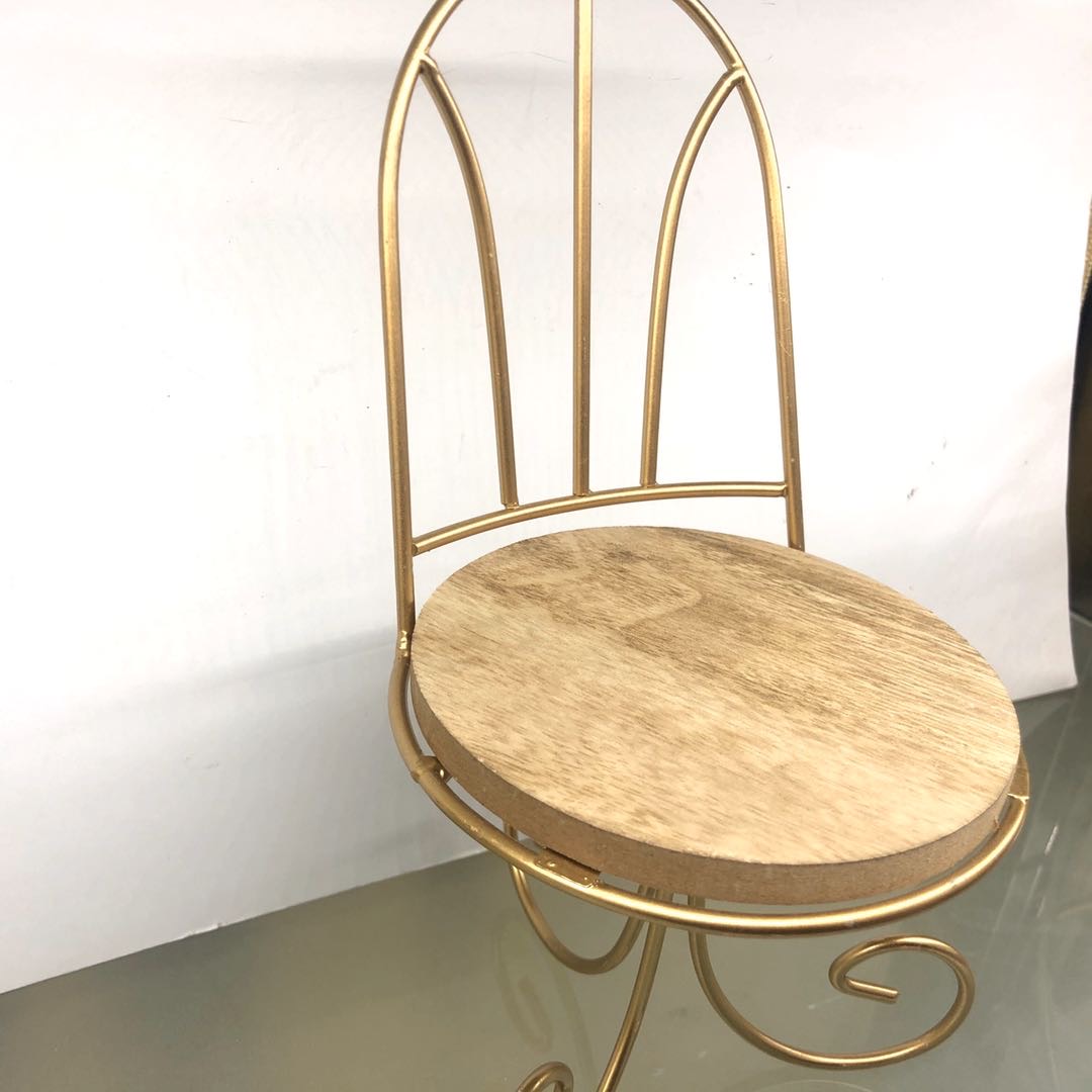 铁艺工艺品家居摆件凳子金属摆件美式简约古典软装饰品样板间书房客厅门装饰品产品图