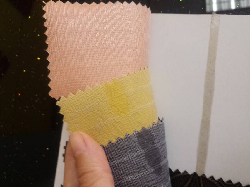 仿古色厂家直销热销新款PVC皮革大量现货高中低档箱包沙发鞋材面料产品图