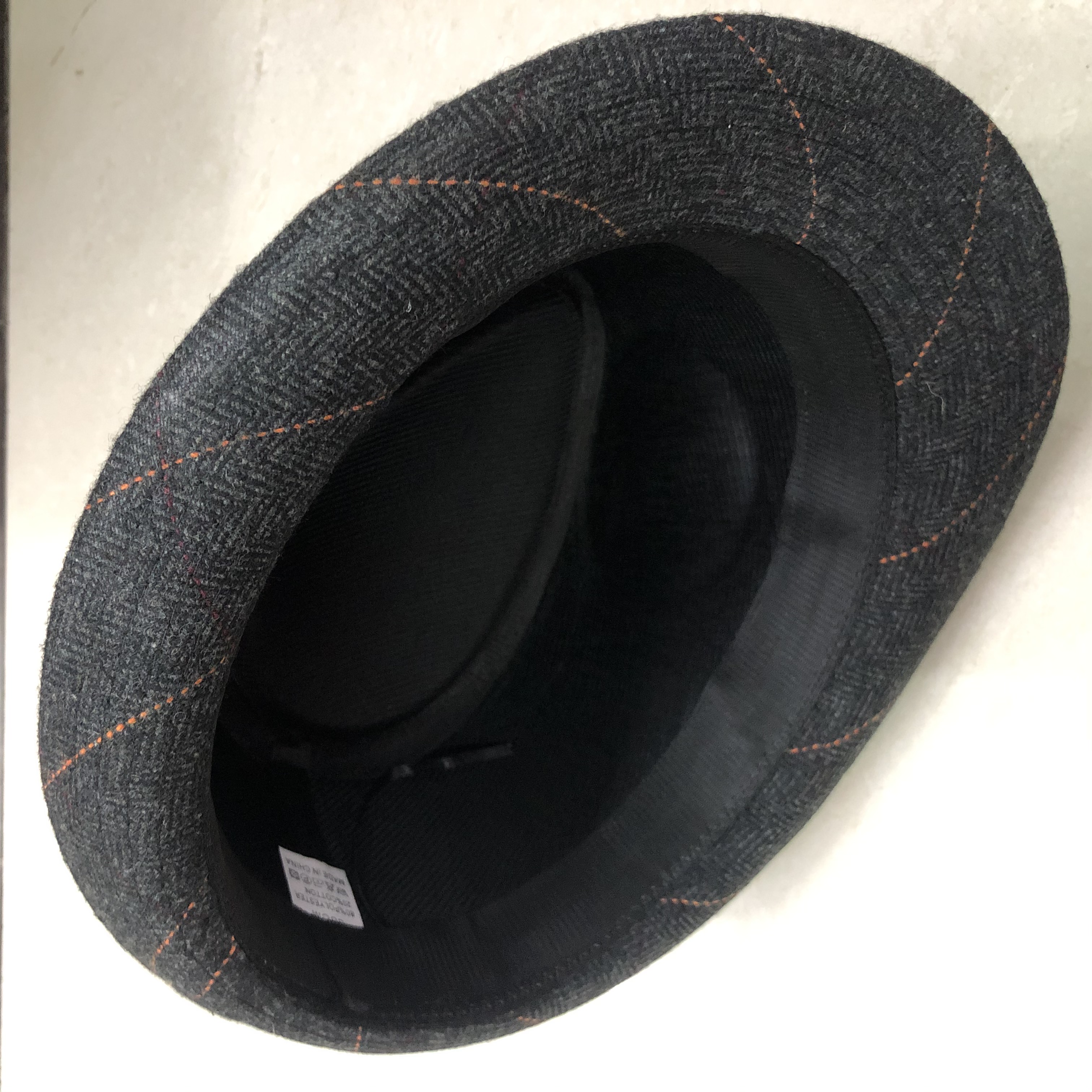 Middle-Aged And Elderly Men Autumn And Winter British Plaid Fashion New Top Hat Wool Jazz Hat Hat Spy Hat Tide Specification drawing