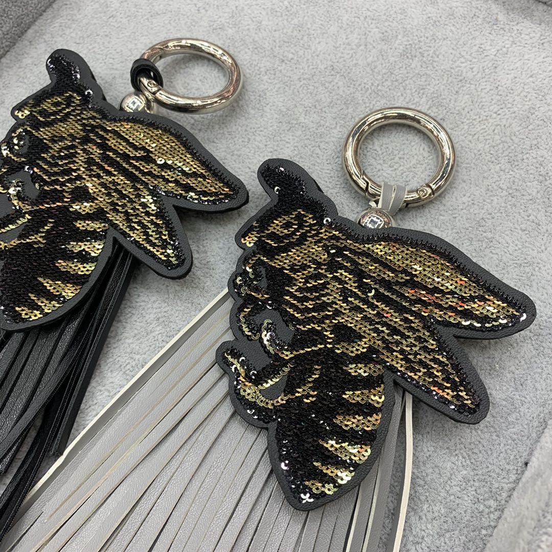 时尚新款热销昆虫布贴汽车钥匙扣包包扣装饰配饰细节图