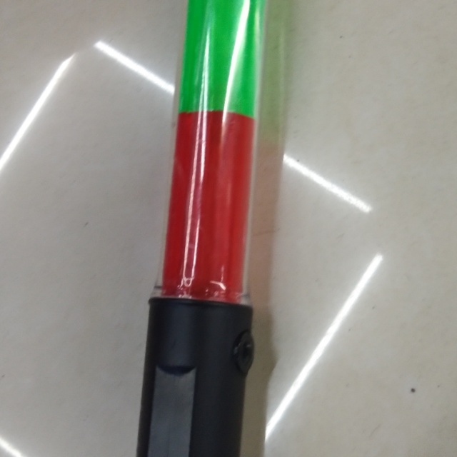 26厘米红绿充电式交通指挥棒LED超亮消防荧光棒产品图
