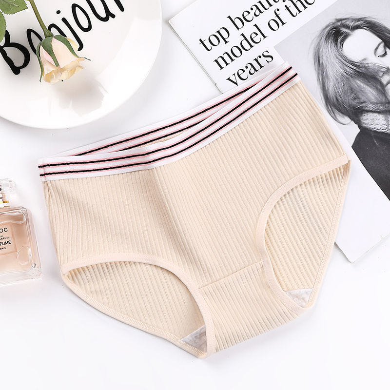 Japanese Pure Cotton Crotch Girl Student Underwear Large Size Middle Waist Thin Thread Simple Antibacterial Triangle Underwear