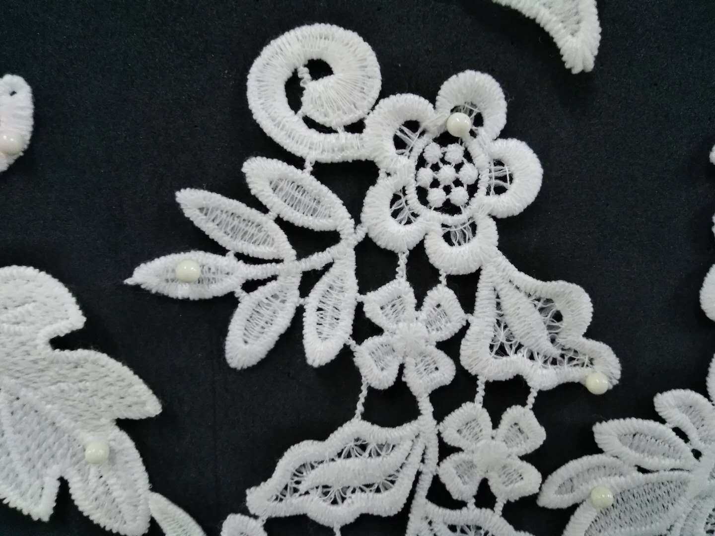 Wholesale of embroidered lace collar flowers, Guangdong lace clothing, DIY accessories, sofa accessories