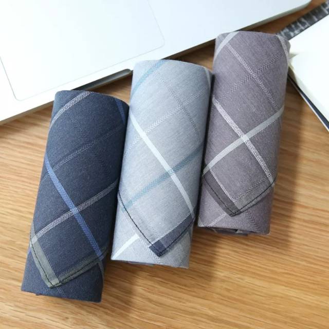 Handkerchief for men British plaid cotton absorbent handkerchief thin business man handkerchief Eger new