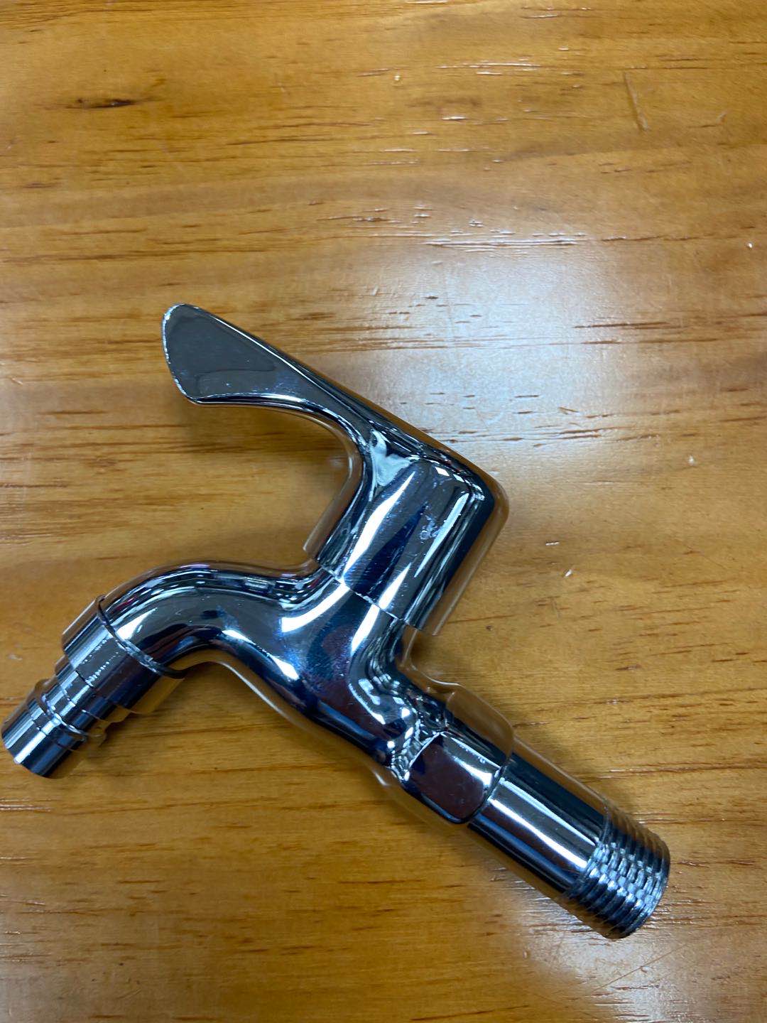 双接弯头铜活接弯头内外牙活接弯头为铜材料制作细节图