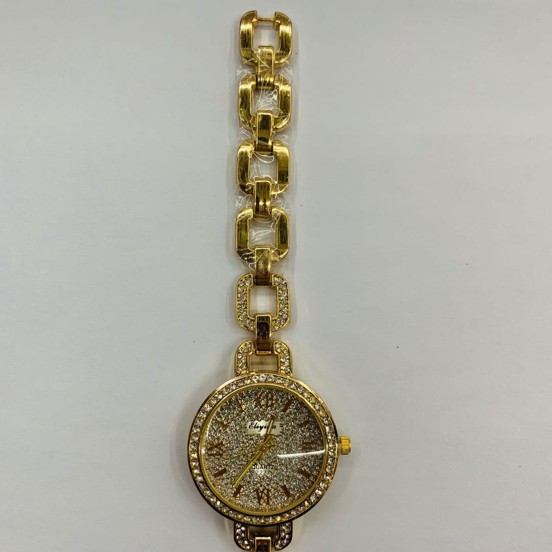 满天星镂空环扣金属表带女士手表细节图