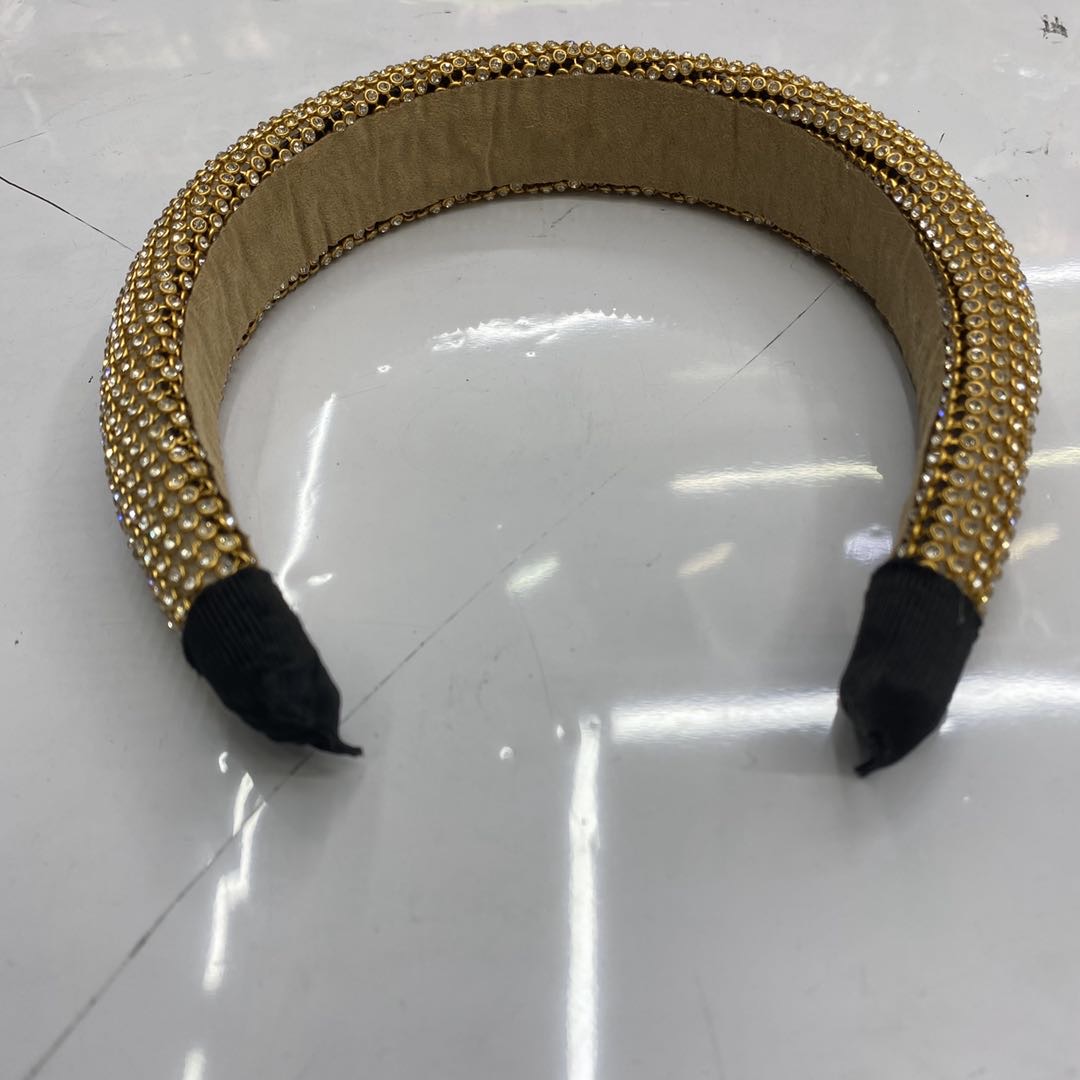 Venta caliente nuevo temperamento elegante strass tela arte metal color lady head hoop Specification image