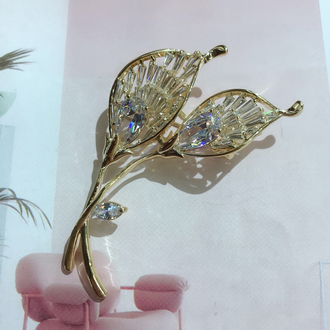 Han Feng elegant plated real gold set diamond brooch luxury temperament female corsage thumbnail