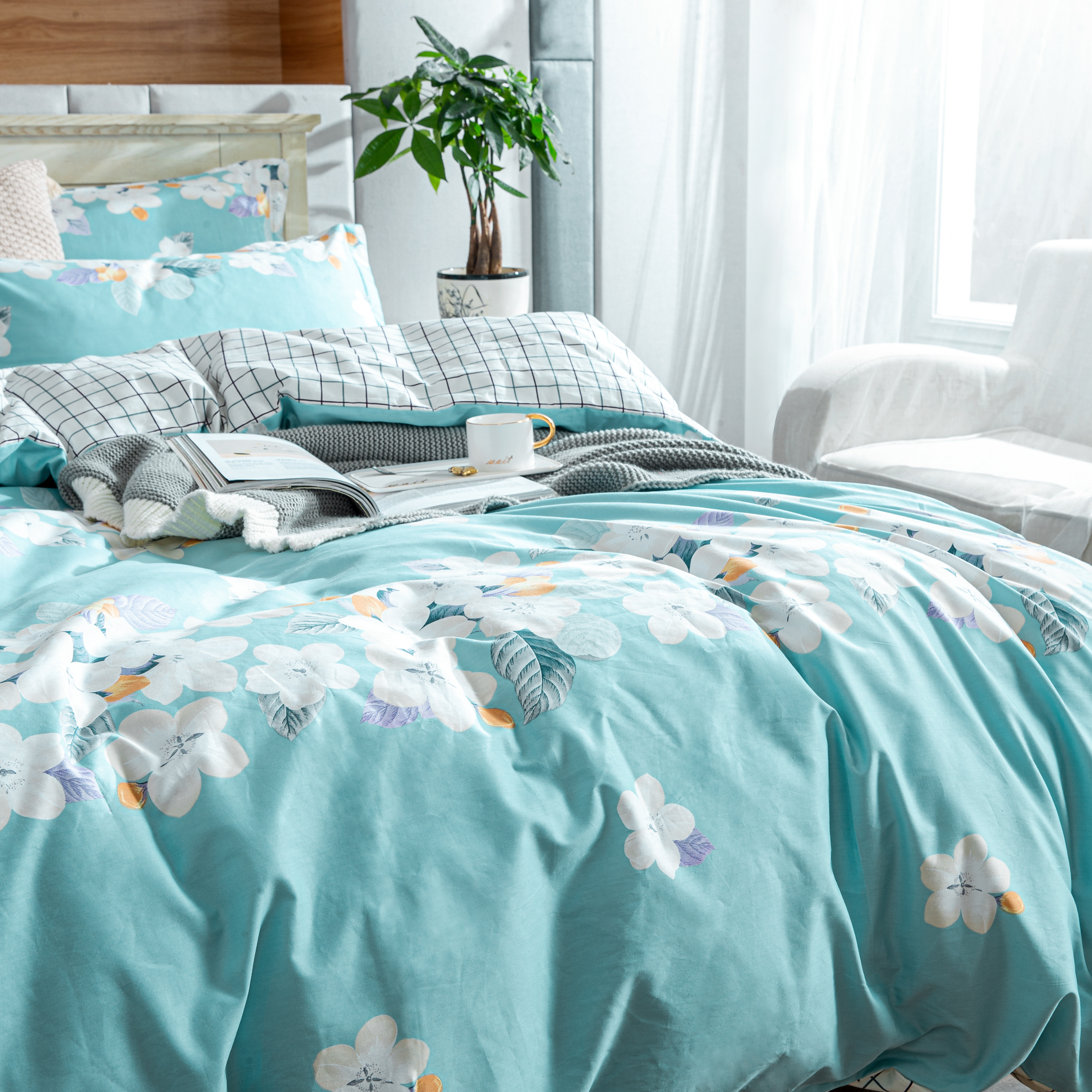 2021 New factory direct Sale Bestseller, Fragrant Years Blue Print Double Pure Cotton Four-piece Set 200*230 details Picture