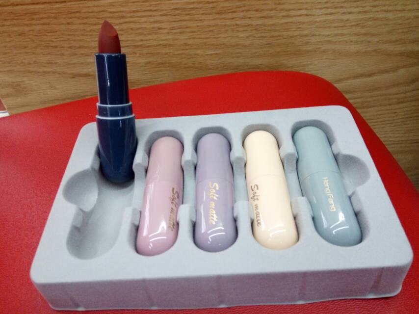 Hengfang Qingmu Soft Mist Matte Lipstick Gift Box Set of 5 Pieces Specification image