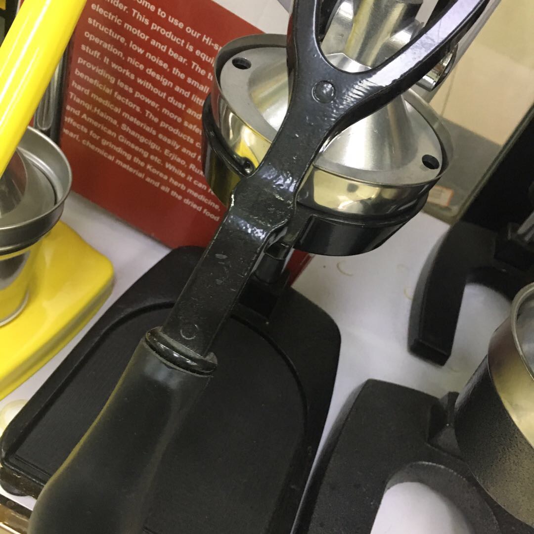 迷你型家用酒店用食品级铸铁汁机 details Picture