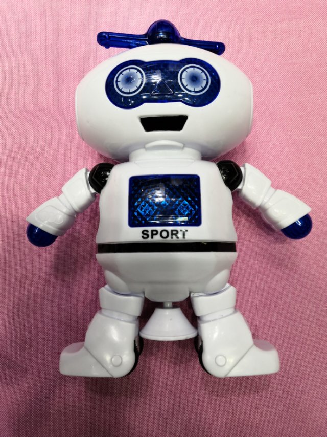 跳舞机器人电动玩具带音乐好玩，厂家