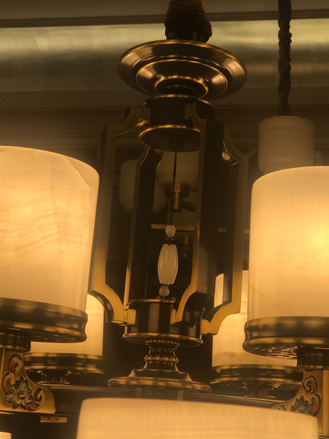 网红灯/吊灯/儿童吊灯/灯具灯饰/照明灯饰产品图