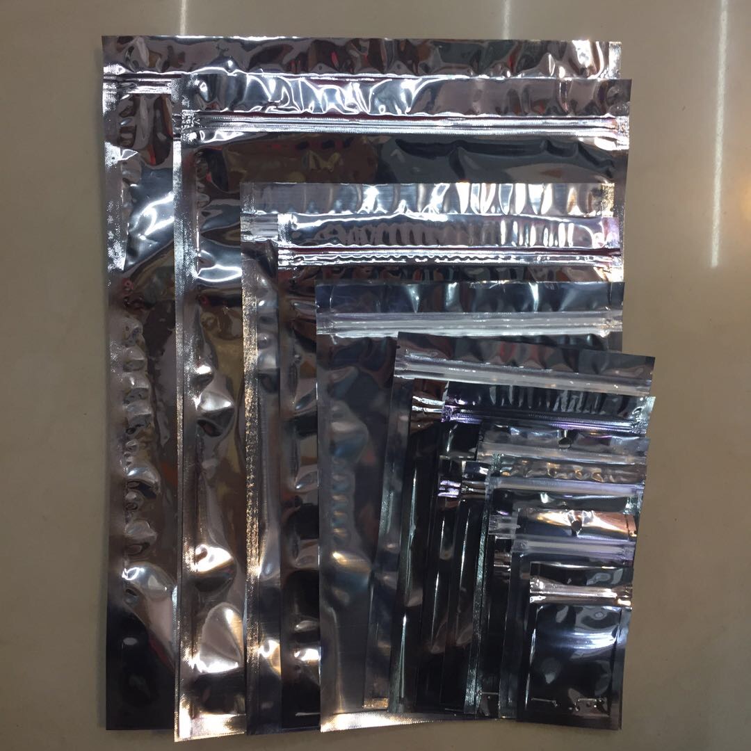 Plastic clothing and accessories self-sealing bag manufacturers offer big discounts on direct sales